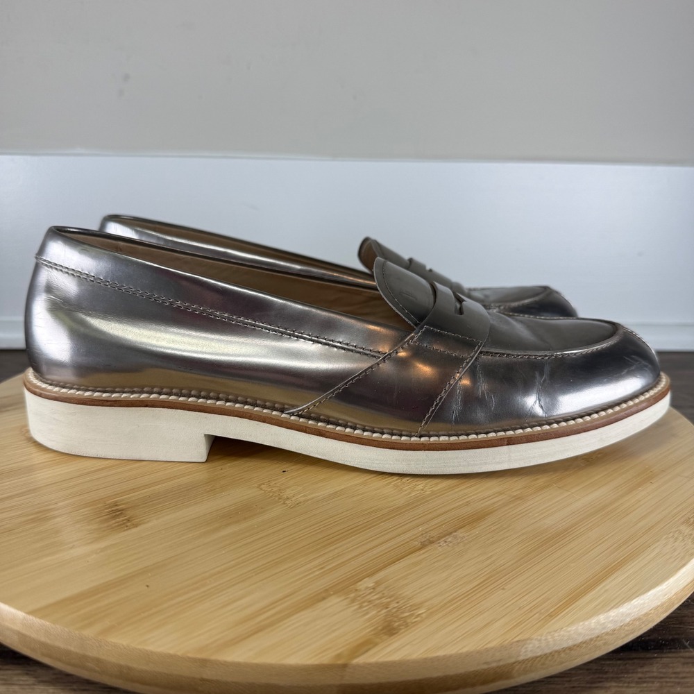 Tod's Penny Loafers Womens 39.5‎ Silver Metallic Leather Made in Italy Quiet Lux